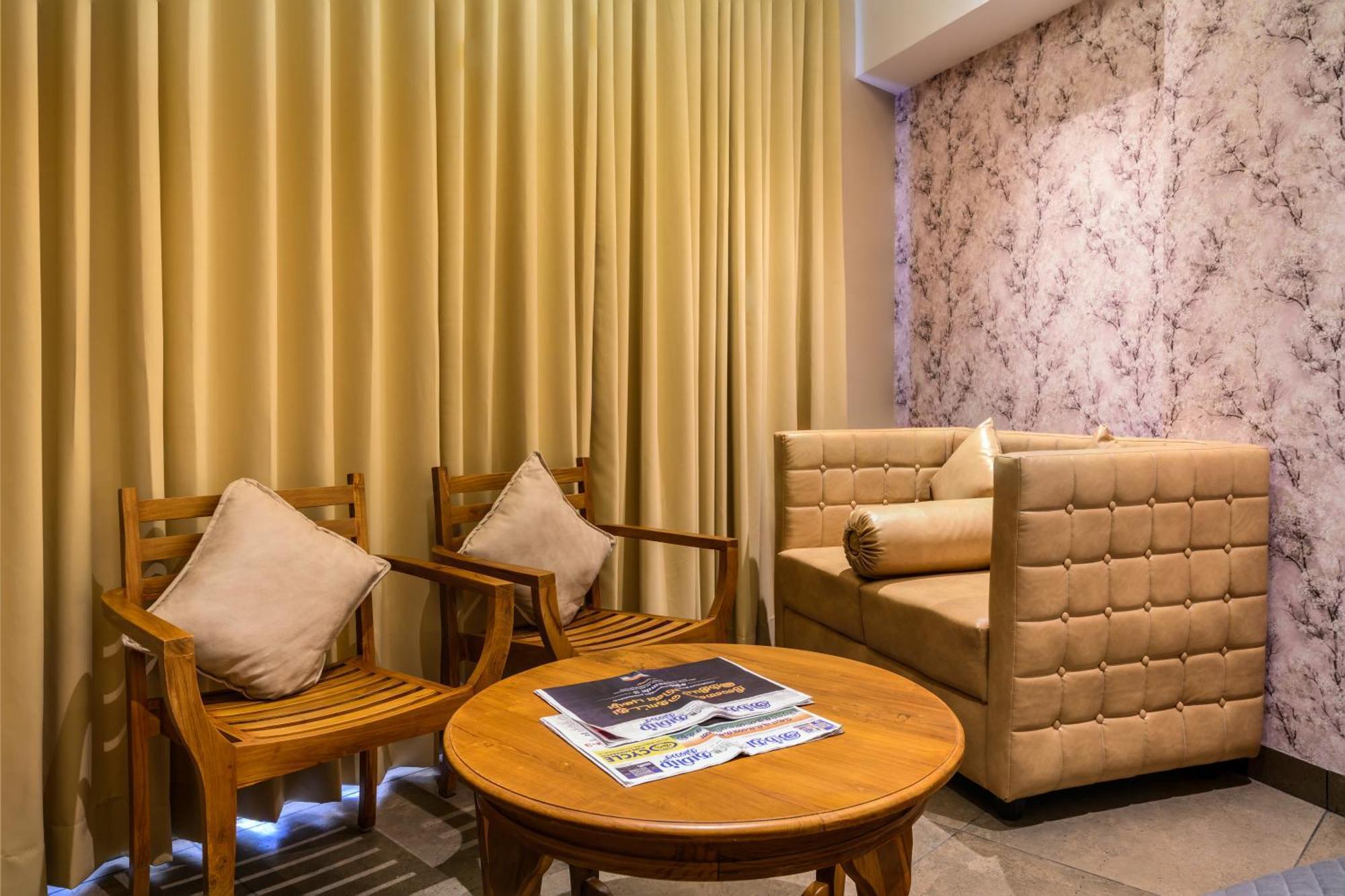 Sundex Hotel Thanjavur Eksteriør bilde